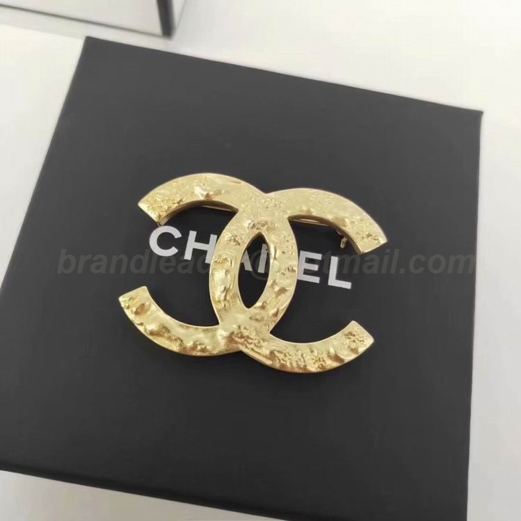 Chanel Brooch 117